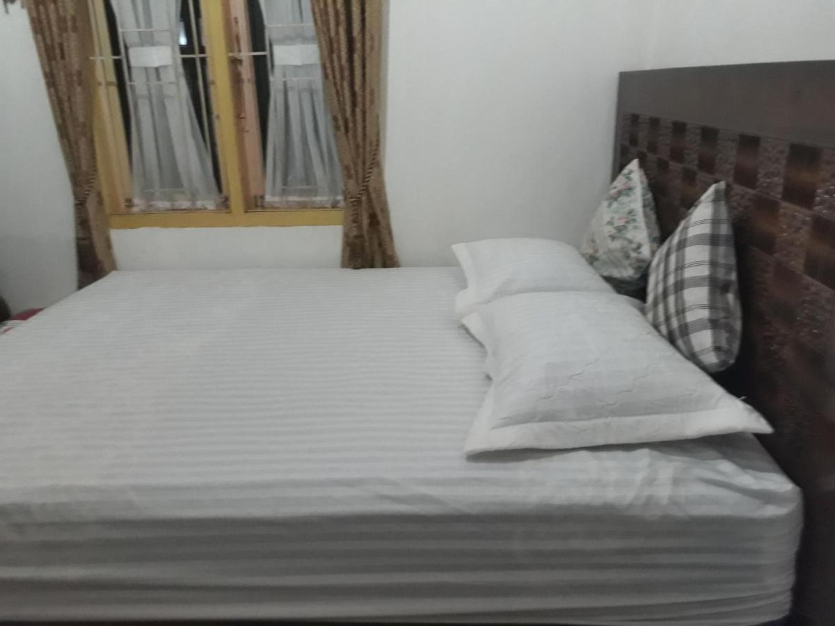 Bumimi Homestay Painan Exterior photo
